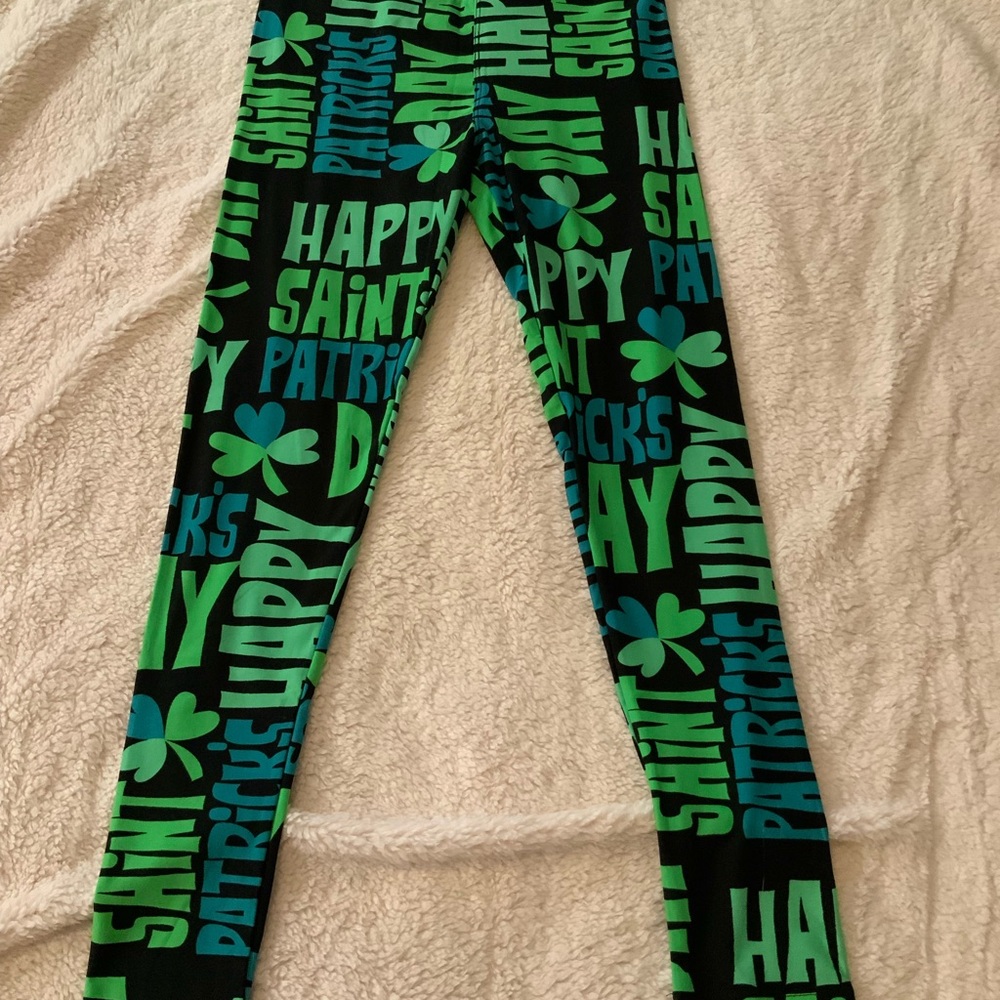 OS - NWOT - LuLaRoe St. Patrick’s Day Leggings